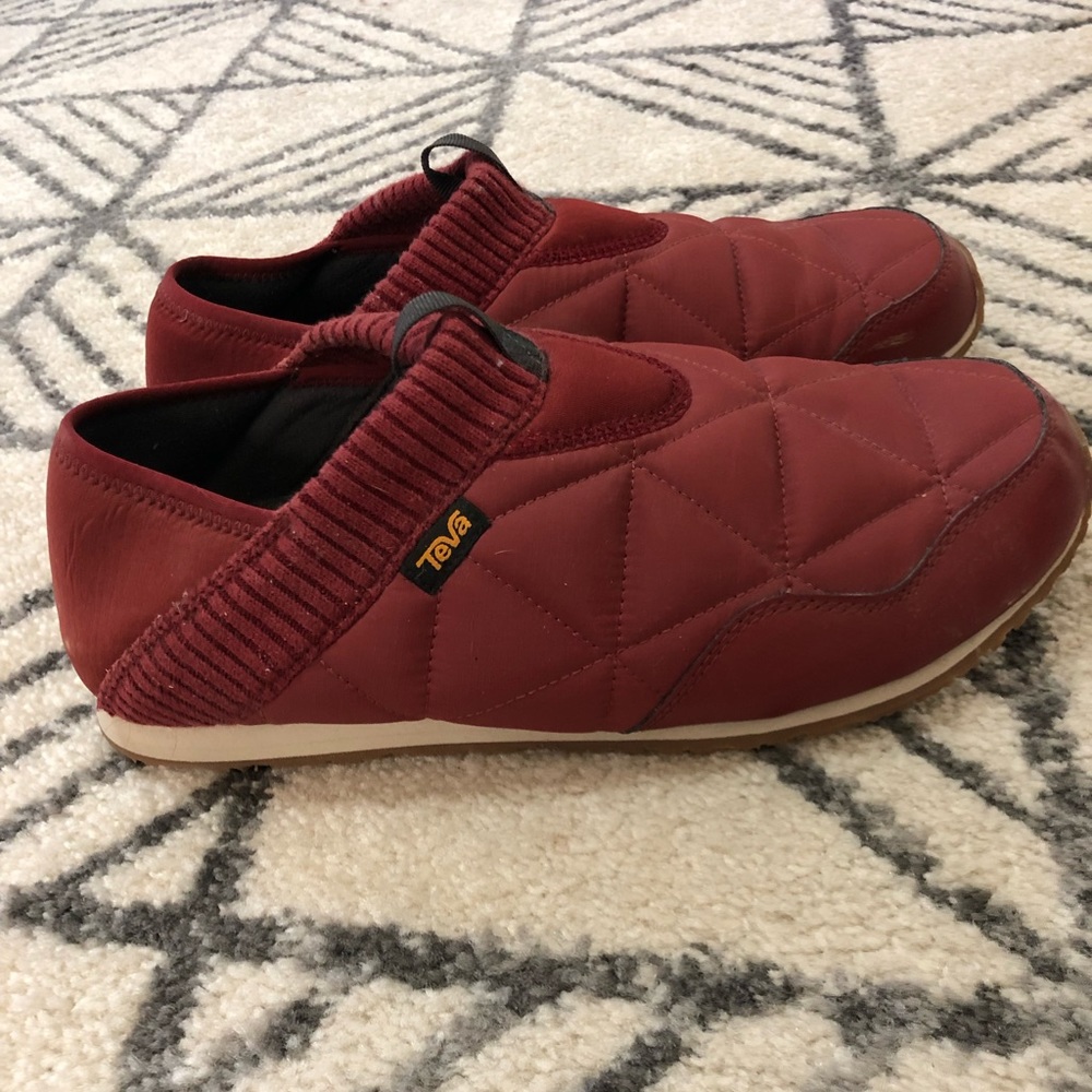 Teva ReEmber moccasin
